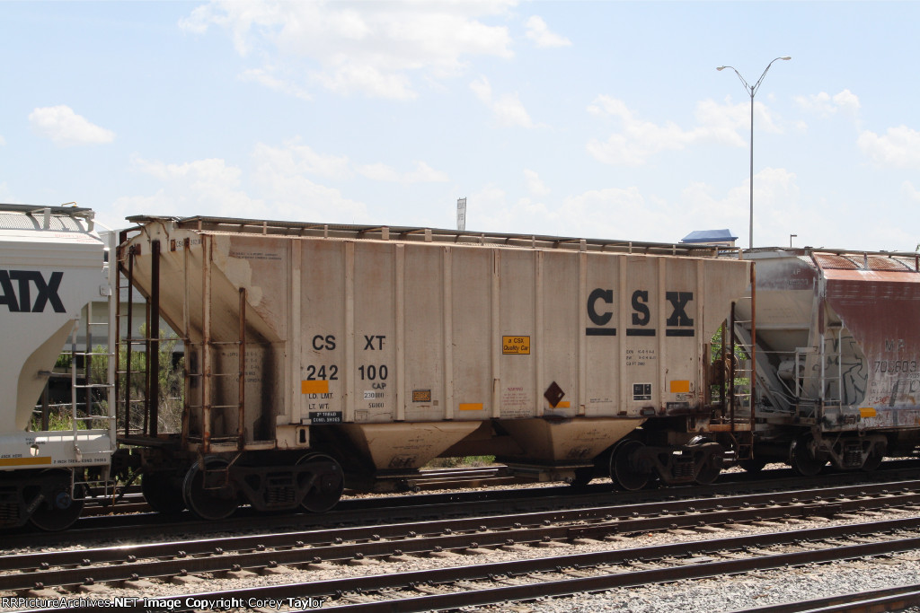 CSXT 242100